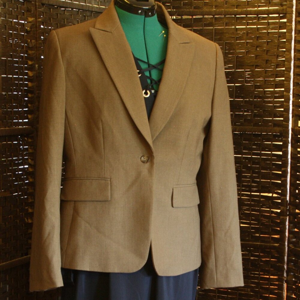 Tahari Tan One-Button Blazer